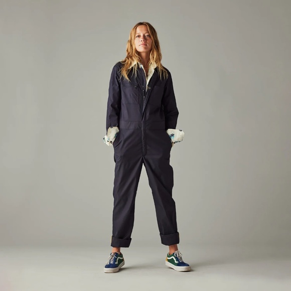 WE-AR4 Flightsuit Sz M Light Grey NWT $350 only 22 made! ✈️ - Picture 11 of 13